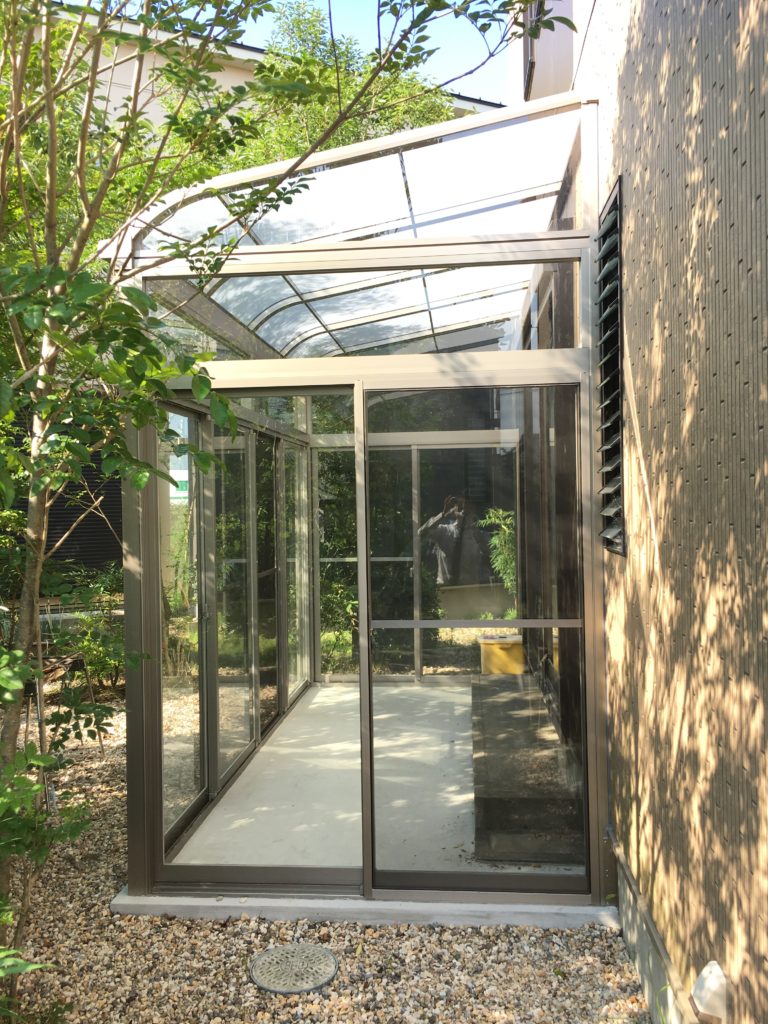 愛知県弥富市　外構リフォーム工事　テラス囲い設置工事　庭のリフォーム　|パートナーホーム