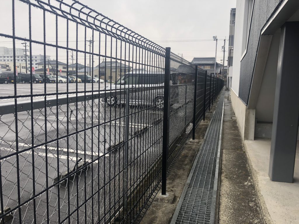 岐阜県大垣市外構エクステリア,フェンス工事が完了しました。|パートナーホーム