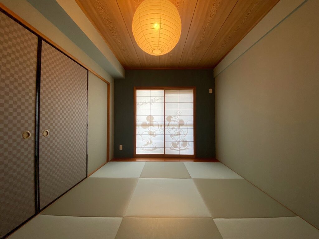 中古マンションリフォーム × 温かみのある和室愛知県緑区のマンションリフォームを行いました。和室の畳の貼替え・壁紙や襖、木枠の交換をしています。 パートナーホーム施工実績|パートナーホーム