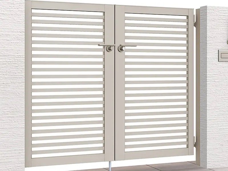 LIXIL　開き門扉ABシリーズ　YR3型・TR3型【外構エクステリア商品】LIXIL　外構　門扉　アルミ形材　モダン　シンプル　 おしゃれ　エクステリア　愛知・名古屋の外構専門店パートナーホームのエクステリア製品一覧 開き門扉AB　YR3型　07-12 両開き シャイングレー|パートナーホーム