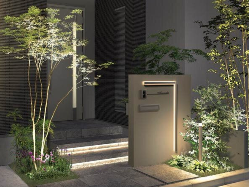 LIXIL　美彩　Back Line Light【外構エクステリア商品】LIXIL　照明　外構　モダン　 おしゃれ　エクステリア　愛知・名古屋の外構専門店パートナーホームのエクステリア　製品一覧　美彩　Back Line Light　バックラインライト　縦使いする場合、シンプルラインライトの入力側防水コネクターを下方向にして取付けると露出配線でバックラインライトを施工することができます。|パートナーホーム