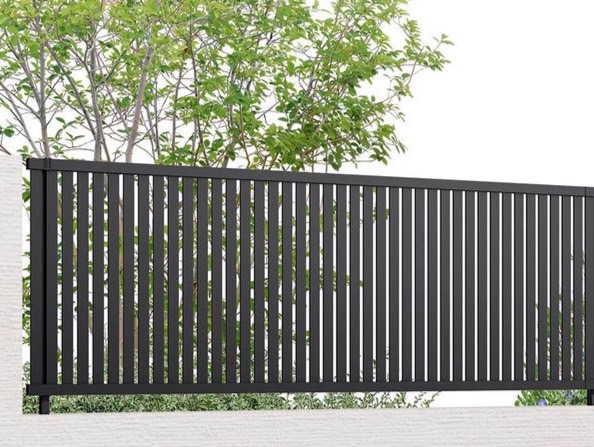 LIXIL　フェンスAB　YR3型・TS1型【外構エクステリア商品】|LIXIL　フェンス　外構　モダン　 おしゃれ　エクステリア　愛知・名古屋の外構専門店パートナーホームのエクステリア　製品一覧　フェンスAB　サムネイル　TS1型|パートナーホーム