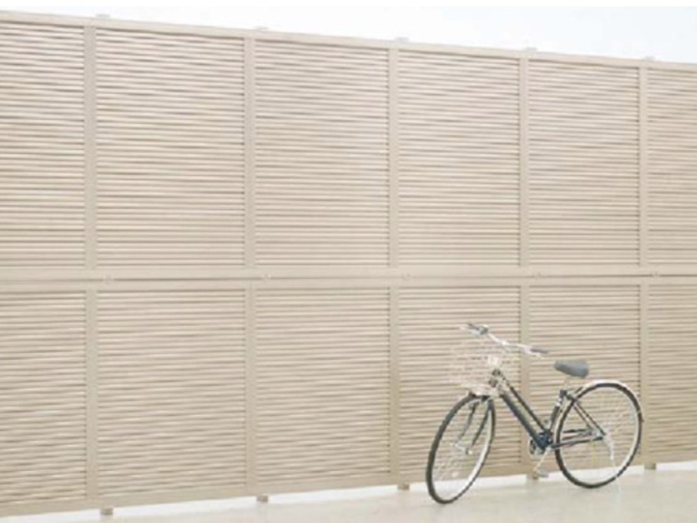 LIXIL　アルミ多段柱【外構エクステリア商品】|サムネイル　LIXIL　フェンス　外構　モダン　 おしゃれ　エクステリア　愛知・名古屋の外構専門店パートナーホームのエクステリア　製品一覧　アルミ多段柱|パートナーホーム