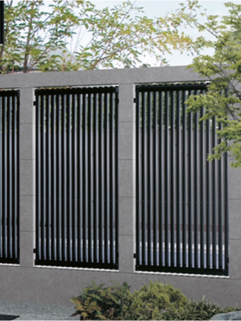 フェンス　外構　モダン　 おしゃれ　エクステリア　愛知・名古屋の外構専門店パートナーホームのエクステリア　製品一覧　空間創造スクリーン スリットライン　ウォールスタイル　壁内タイプ|パートナーホーム