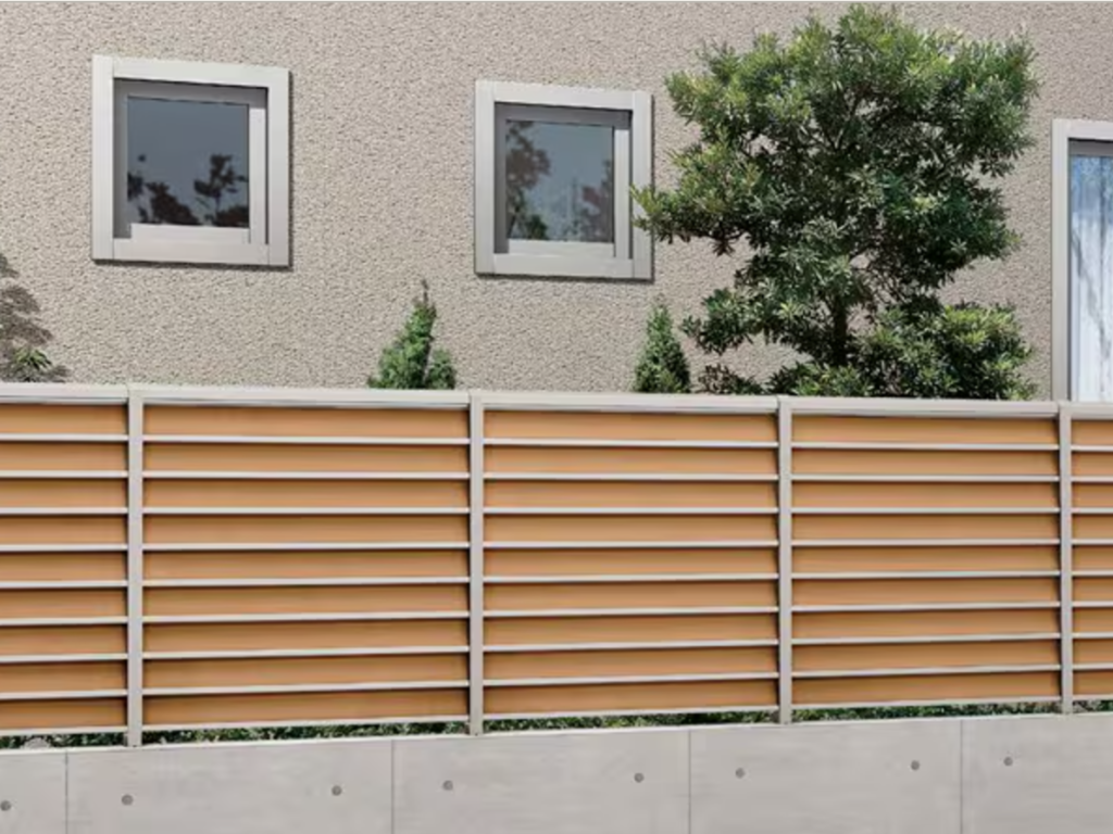 LIXIL　サニーブリーズフェンス 仕様【外構エクステリア商品】サムネイル　LIXIL　フェンス　外構　モダン　 おしゃれ　エクステリア　愛知・名古屋の外構専門店パートナーホームのエクステリア　製品一覧　サニーブリーズフェンス|パートナーホーム