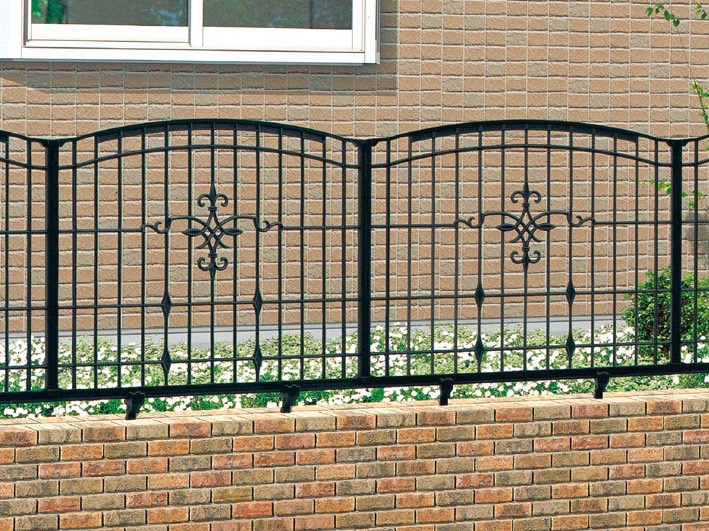 LIXIL　キャスティナA型・D型・F型フェンス【外構エクステリア商品】|サムネイル　フェンス　外構　モダン　 おしゃれ　エクステリア　愛知・名古屋の外構専門店パートナーホームのエクステリア　製品一覧　キャスティナ|パートナーホーム