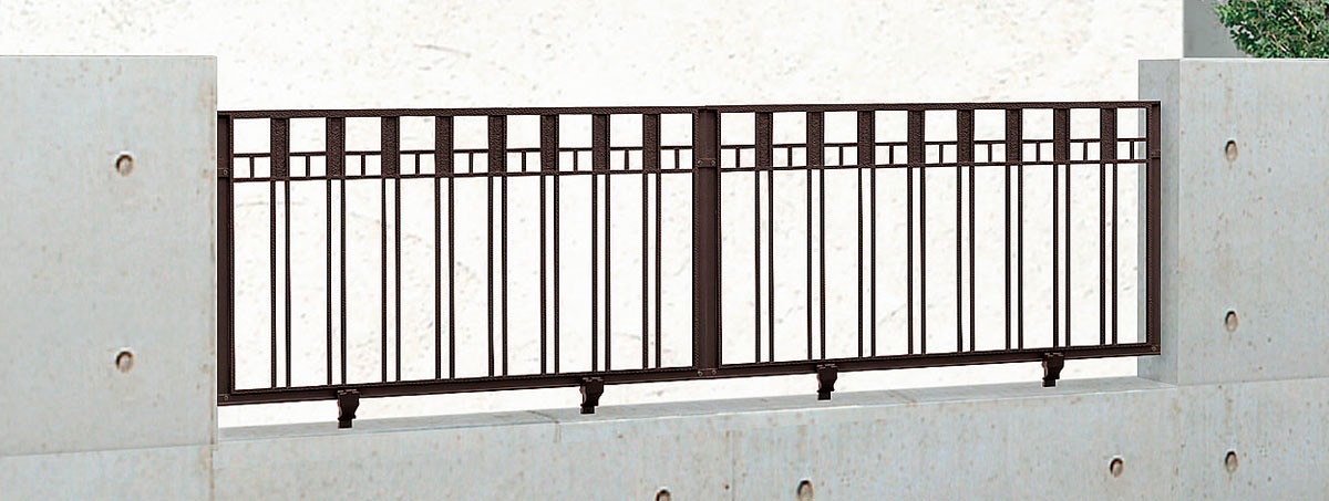 フェンス　外構　モダン　 おしゃれ　エクステリア　愛知・名古屋の外構専門店パートナーホームのエクステリア　製品一覧　アプローチルナVE型　マイルドブラック|パートナーホーム