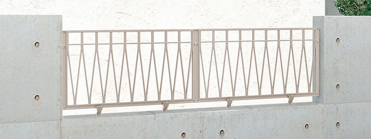 フェンス　外構　モダン　 おしゃれ　エクステリア　愛知・名古屋の外構専門店パートナーホームのエクステリア　製品一覧　アプローチルナAN型　シャイングレー|パートナーホーム