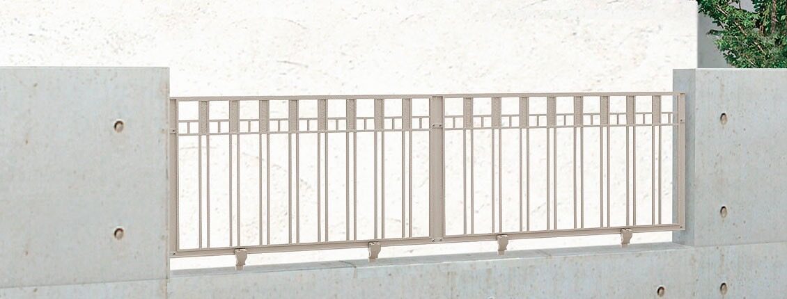 フェンス　外構　モダン　 おしゃれ　エクステリア　愛知・名古屋の外構専門店パートナーホームのエクステリア　製品一覧　アプローチルナVE型　シャイングレー|パートナーホーム