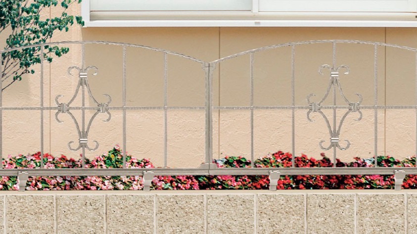 フェンス　外構　モダン　 おしゃれ　エクステリア　愛知・名古屋の外構専門店パートナーホームのエクステリア　製品一覧　コラゾン2型フェンス　シャイングレー|パートナーホーム