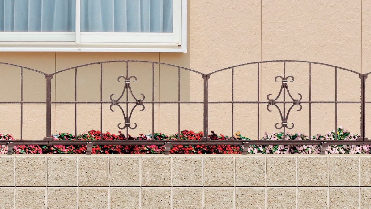 フェンス　外構　モダン　 おしゃれ　エクステリア　愛知・名古屋の外構専門店パートナーホームのエクステリア　製品一覧　コラゾン2型フェンス　オータムブラウン|パートナーホーム