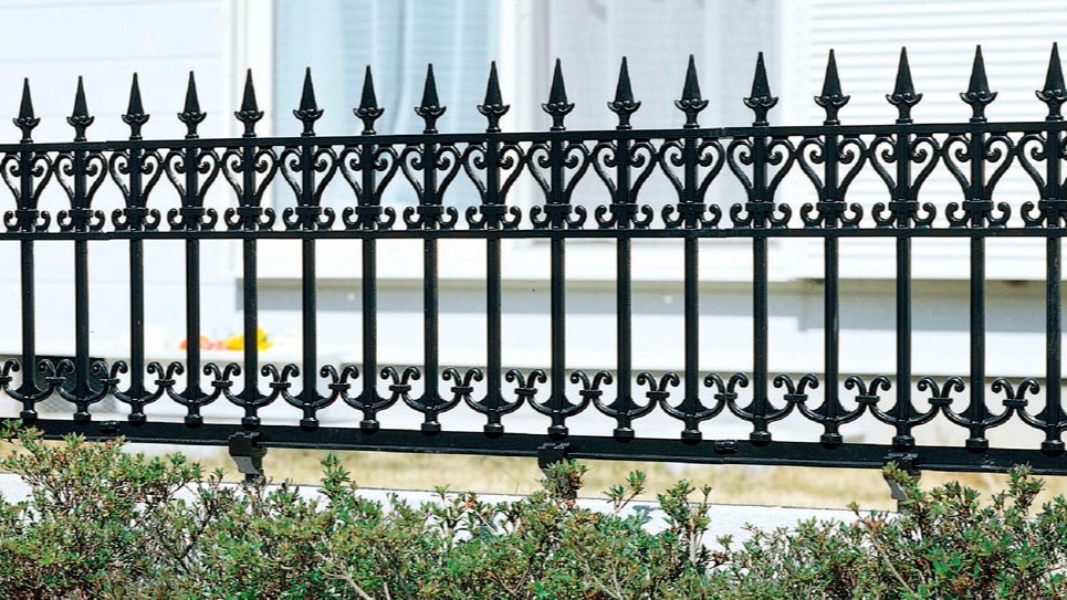 フェンス　外構　モダン　 おしゃれ　エクステリア　愛知・名古屋の外構専門店パートナーホームのエクステリア　製品一覧　エレナフェンス　マイルドブラック|パートナーホーム