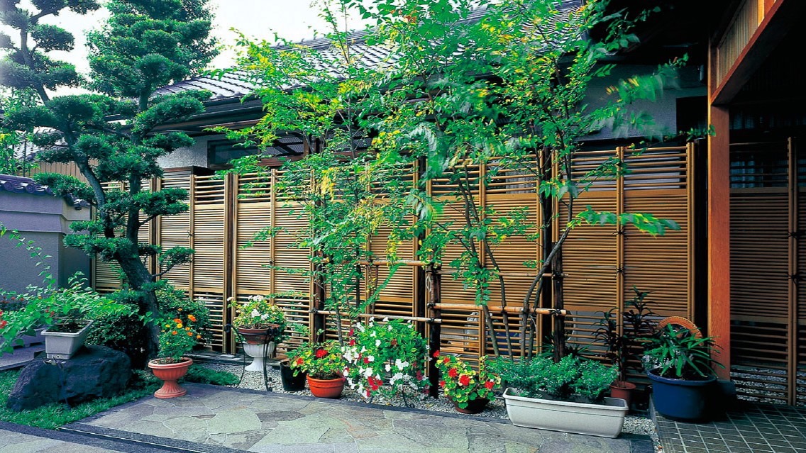 フェンス　和風竹垣フェンス＜京香（きょうか）＞　外構　和風　モダン　 おしゃれ　エクステリア　愛知・名古屋の外構専門店パートナーホームのエクステリア　製品一覧　京香　デザイン御簾垣　|パートナーホーム