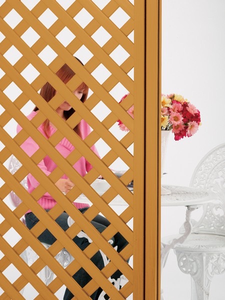 フェンス　外構　モダン　 おしゃれ　エクステリア　愛知・名古屋の外構専門店パートナーホームのエクステリア　製品一覧　5型（密ラチス）|パートナーホーム