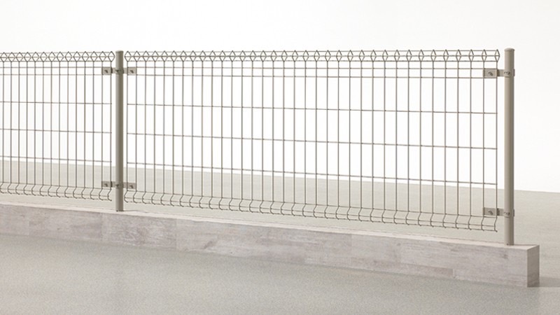 フェンス　スチール　ステンレス　外構　モダン　 おしゃれ　エクステリア　愛知・名古屋の外構専門店パートナーホームのエクステリア　製品一覧　メッシュフェンスAM型　ステン|パートナーホーム