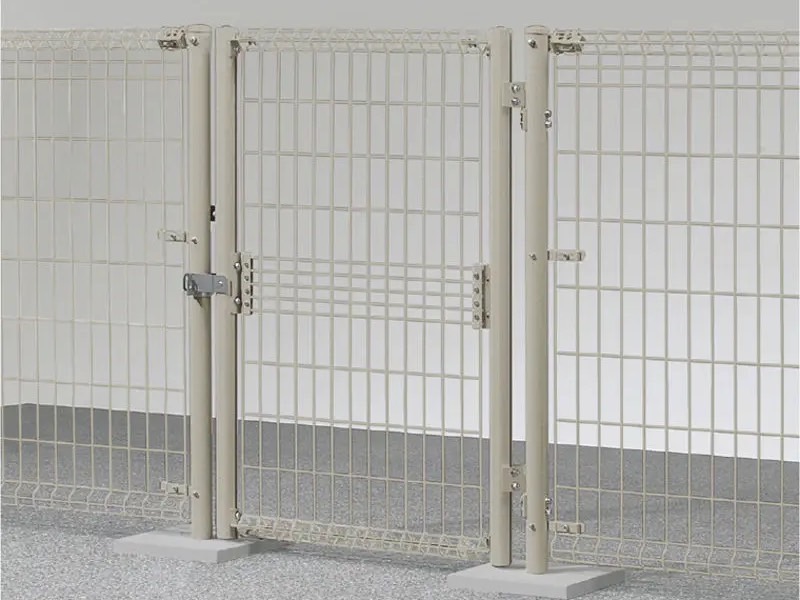 フェンス　スチール　ステンレス　外構　モダン　 おしゃれ　エクステリア　愛知・名古屋の外構専門店パートナーホームのエクステリア　製品一覧　メッシュ門扉A型　片開き 門柱式 巾700×高1200 ステン|パートナーホーム