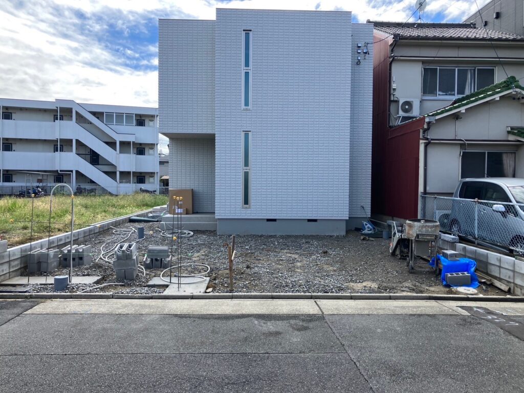 名古屋市東区にて新築外構工事が始まりました🚩… ⸒⸒341【愛知・名古屋の外構工事専門店ブログ】新築外構工事　エクステリア　施工事例　パートナーホーム名古屋　スタッフブログ|パートナーホーム