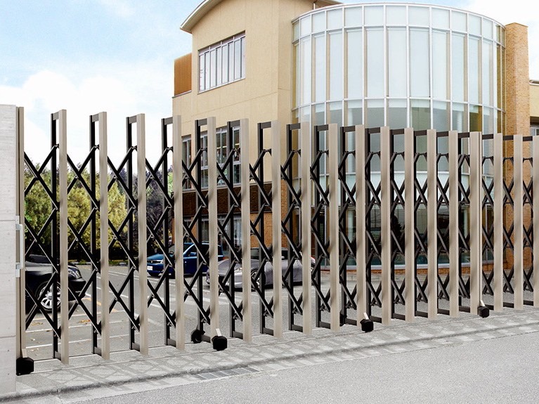 LIXIL　グランシャイン　仕様【外構エクステリア商品】LIXIL　伸縮門扉　伸縮ゲート　外構　モダン　 おしゃれ　エクステリア　愛知・名古屋の外構専門店パートナーホームのエクステリア　製品一覧　グランシャイン　Aタイプ　サムネイル|パートナーホーム