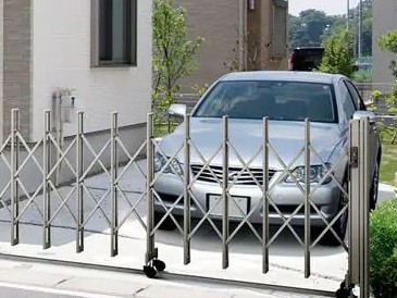 LIXIL　カーゲート セレビューFシリーズ　バリエーション【外構エクステリア商品】LIXIL　伸縮門扉　伸縮ゲート　外構　モダン　 おしゃれ　エクステリア　愛知・名古屋の外構専門店パートナーホームのエクステリア　製品一覧　カーゲート セレビューFシリーズ　FA型　サムネイル|パートナーホーム