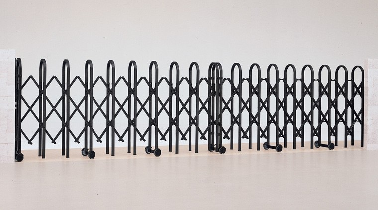 LIXIL　伸縮門扉　伸縮ゲート　外構　モダン　 おしゃれ　エクステリア　愛知・名古屋の外構専門店パートナーホームのエクステリア　製品一覧　POLYジャンボ　D1型　アルミ　マイルドブラック|パートナーホーム