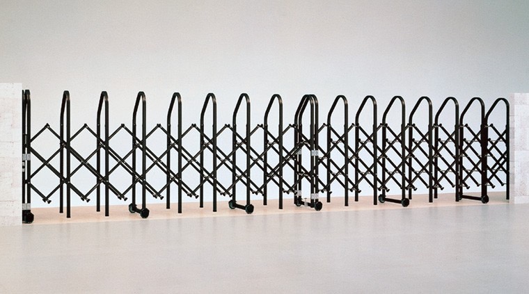 LIXIL　伸縮門扉　伸縮ゲート　外構　モダン　 おしゃれ　エクステリア　愛知・名古屋の外構専門店パートナーホームのエクステリア　製品一覧　POLYジャンボ　D3型　アルミ　|パートナーホーム