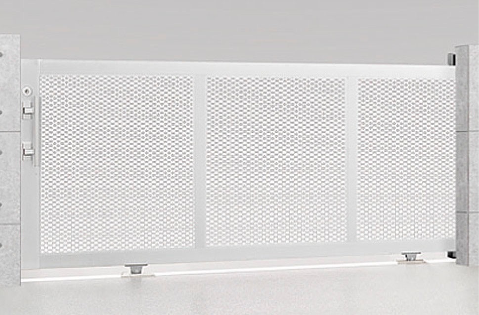 LIXIL　カーゲート　引戸　門扉　外構　モダン　 おしゃれ　エクステリア　愛知・名古屋の外構専門店パートナーホームのエクステリア　製品一覧　エススライド　エススライド　E型　ナチュラルシルバーF　30-12　手動タイプ|パートナーホーム