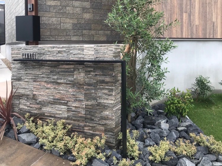 外構は色で変わる！カラー別に見るデザインアイデア集 ブラウン・ベージュ系　エクステリア　おしゃれ　パートナーホーム|パートナーホーム