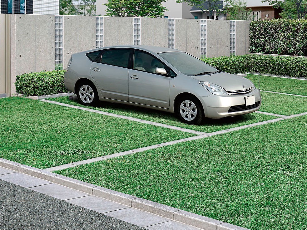 LIXIL　エコリス 緑化ベース【外構エクステリア商品】|LIXIL　雨水　芝生カースペース　うち水　水やり　エコ　モダン　 おしゃれ　エクステリア　愛知・名古屋の外構専門店パートナーホームのエクステリア　製品一覧　エコリス 緑化ベース　集合住宅への施工例|パートナーホーム