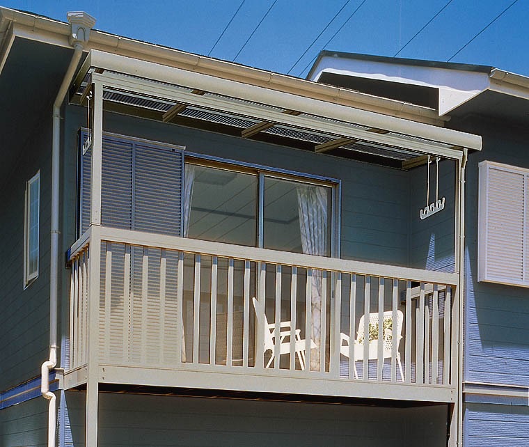 LIXIL　サンルーム　軒下　縁側　洗濯物　モダン　 おしゃれ　エクステリア　愛知・名古屋の外構専門店パートナーホームのエクステリア　製品一覧　ナーラ屋根　シャイングレー 1500タイプ|パートナーホーム