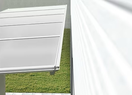 LIXIL　サンルーム　軒下　縁側　洗濯物　モダン　 おしゃれ　エクステリア　愛知・名古屋の外構専門店パートナーホームのエクステリア　製品一覧　フーゴF テラスタイプ　躯体にネジ留めしない新感覚ルーフ 躯体にネジ留めしない新感覚ルーフ 躯体にネジ止めすることなく、独立式テラスのような使い勝手が可能になりました。|パートナーホーム