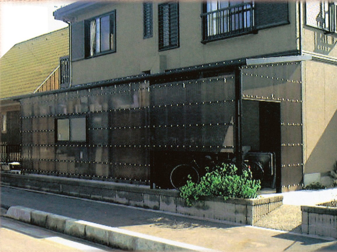 LIXIL　ひさし　軒下　縁側　ガーデンスペース　物置　洗濯　モダン　 おしゃれ　エクステリア　愛知・名古屋の外構専門店パートナーホームのエクステリア　製品一覧　囲い上手　|パートナーホーム