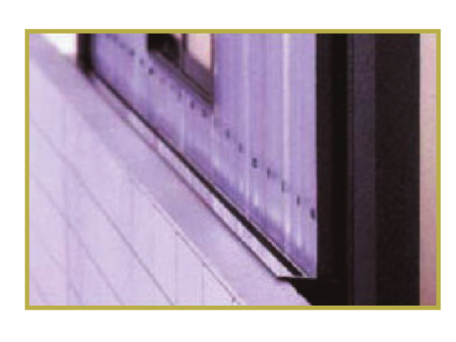 LIXIL　ひさし　軒下　縁側　ガーデンスペース　物置　洗濯　モダン　 おしゃれ　エクステリア　愛知・名古屋の外構専門店パートナーホームのエクステリア　製品一覧　囲い上手　ブロック塀納まり対応 ブロック塀納まりに便利な雨樋を用意。 納まりも排水もすっきり。|パートナーホーム