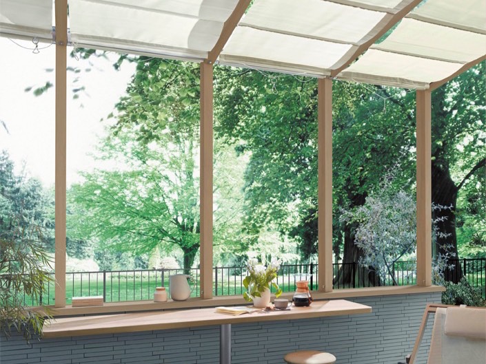 LIXIL　ココマ　ガーデンルームタイプ【外構エクステリア商品】LIXIL　ひさし　軒下　縁側　ガーデンスペース　ガーデンルーム　ワンランク上　モダン　 おしゃれ　エクステリア　愛知・名古屋の外構専門店パートナーホームのエクステリア　製品一覧　ココマ　オープンテラスタイプ　施工イメージ　サムネイル|パートナーホーム