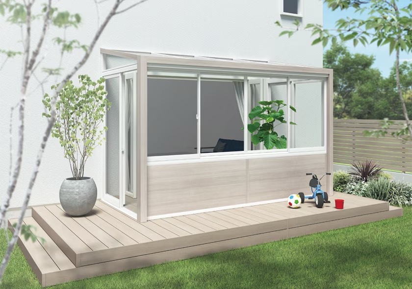 LIXIL　ひさし　軒下　縁側　ガーデンスペース　ガーデンルーム　ワンランク上　モダン　 おしゃれ　エクステリア　愛知・名古屋の外構専門店パートナーホームのエクステリア　製品一覧　ガーデンルームGF　キッズ&ペットも安心！ 子どもやペットに安心して遊んでほしいから、お隣りさんが近くても腰壁で視線をガード。|パートナーホーム