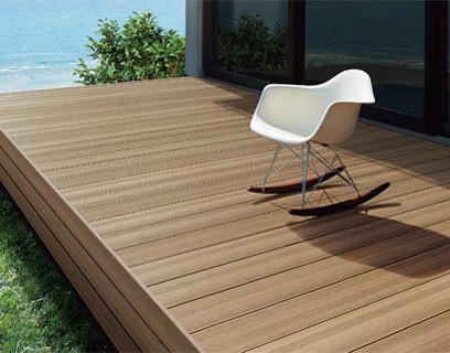 LIXIL　ガーデンスペース　ウッドデッキ　タイルデッキ　モダン　おしゃれ　エクステリア　愛知・名古屋の外構専門店パートナーホームのエクステリア　製品一覧　樹ら楽ステージ 木彫　クリエラスクR|パートナーホーム