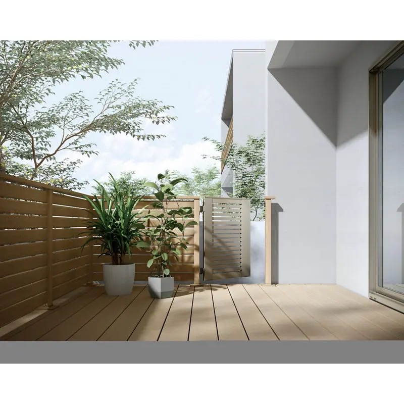 LIXIL　ガーデンスペース　ウッドデッキ　モダン　おしゃれ　エクステリア　愛知・名古屋の外構専門店パートナーホームのエクステリア　製品一覧　デッキフェンス 開き戸（アルミ仕様）　デッキフェンス（アルミ仕様）ＰＯ１型 Ｔ－１０ オーク 開き戸（アルミ仕様） Ｈ０１型 シャイングレー|パートナーホーム