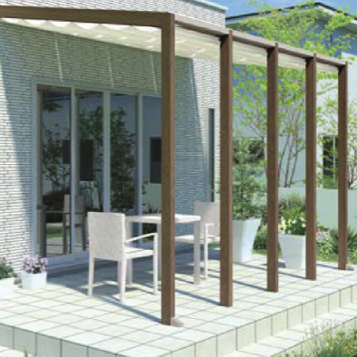 LIXIL　ひさし　軒下　縁側　ガーデンスペース　ガーデンルーム　ワンランク上　モダン　 おしゃれ　エクステリア　愛知・名古屋の外構専門店パートナーホームのエクステリア　製品一覧　ココマ　オープンテラスタイプ 屋根と1スパンごとの前柱で、オープンテラスがもっとモダンに、もっと使いやすく。|パートナーホーム