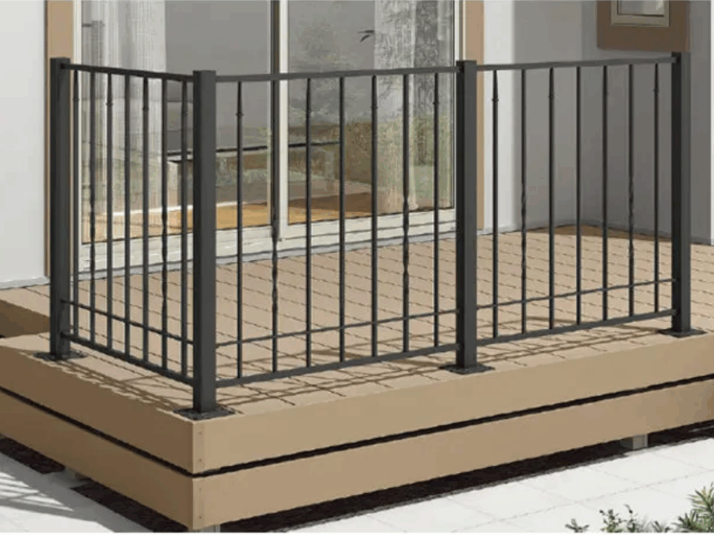 LIXIL　ラフィーネフェンス　デッキ仕様【外構エクステリア商品】LIXIL　ガーデンスペース　ウッドデッキ　モダン　おしゃれ　エクステリア　愛知・名古屋の外構専門店パートナーホームのエクステリア　製品一覧　ラフィーネフェンス デッキ仕様　3型 アイアンブラック|パートナーホーム