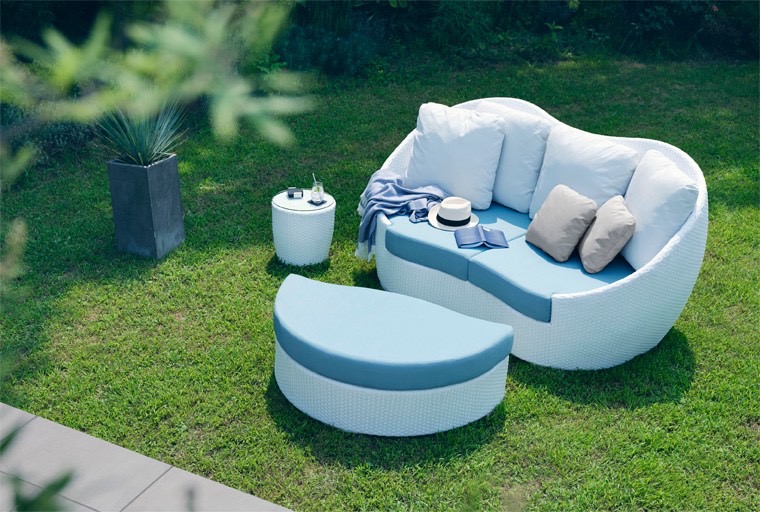 お庭を彩るガーデンファニチャー🪑384【愛知・名古屋の外構工事専門店ブログ】|LIXIL　モダン　おしゃれ　エクステリア　愛知・名古屋の外構専門店パートナーホームのエクステリア　製品一覧　ガーデンファニチャー　TYPE 004|パートナーホーム