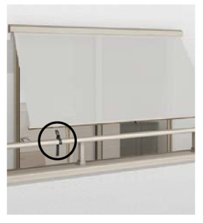 LIXIL　モダン　おしゃれ　エクステリア　愛知・名古屋の外構専門店パートナーホームのエクステリア　製品一覧　スタイルシェード　手すり固定タイプ ボトムバーのリングを手すりに取り付けたベルトにはめます。 使用しない時はリングだけがボトムバーに残るので邪魔になりません。|パートナーホーム