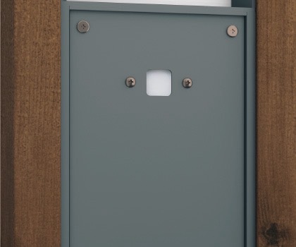 三協アルミ　モダン　おしゃれ　エクステリア　愛知・名古屋の外構専門店パートナーホームのエクステリア　製品一覧　門まわり装飾　マクリズム　機能門柱　明るさセンサー（オプション） 周囲の明るさに応じて、照明が自動点灯・自動消灯します。なお、センサーの取り付け位置は裏面です。 ●検知する明るさの調整はできません。|パートナーホーム