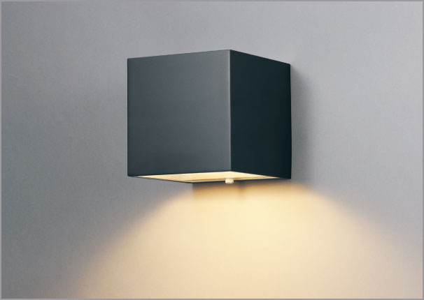 三協アルミ　モダン　おしゃれ　エクステリア　愛知・名古屋の外構専門店パートナーホームのエクステリア　製品一覧　機能ポール　　コレット　照明（AC100V） 当社推奨機種の取り付けが可能です。 ●タイプにより取り付け場所が異なります。|パートナーホーム