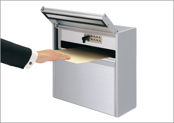 三協アルミ　モダン　おしゃれ　エクステリア　愛知・名古屋の外構専門店パートナーホームのエクステリア　製品一覧　機能ポール　　コレット　ポスト〈正面設置タイプ〉 さまざまな住宅スタイルに対応する豊富なデザインを用意しています。|パートナーホーム