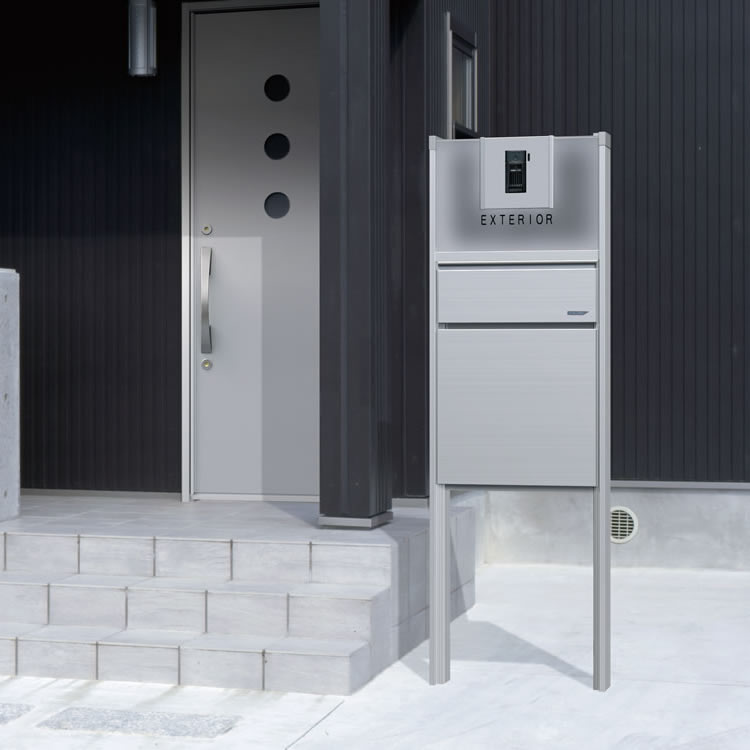 三協アルミ　モダン　おしゃれ　エクステリア　愛知・名古屋の外構専門店パートナーホームのエクステリア　製品一覧　機能ポール　スリムモダン　 フラットパネルタイプ　サンシルバー サンシルバー ポスト前面パネル〈KPSｰPTｰF〉／テレビインターホンカバー〈KPSｰTCｰH2〉|パートナーホーム