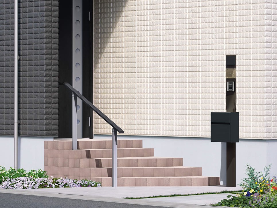 カラーバリエーション　三協アルミ　モダン　おしゃれ　エクステリア　愛知・名古屋の外構専門店パートナーホームのエクステリア　製品一覧　機能ポール　クルポ　左ねじりタイプ／ダークブロンズ 表札〈KPｰAｰ1：アーバングレー〉／ポスト〈SWEｰ1：ブラック〉／ポスト取り付け金具〈SWEｰTK〉／照明〈PE1型：黒〉|パートナーホーム