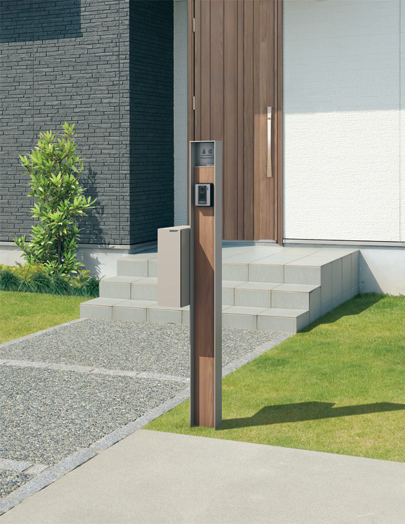 三協アルミ　モダン　おしゃれ　エクステリア　愛知・名古屋の外構専門店パートナーホームのエクステリア　製品一覧　機能ポール　ファノーバ２　NEU（木調部：シナモンエルム／形材部：アーバングレー） 表札〈KPB-PDS：ステンレス〉／ポスト〈STE-1・L：アーバングレー〉／ポスト取り付け金具〈STE-TK〉|パートナーホーム
