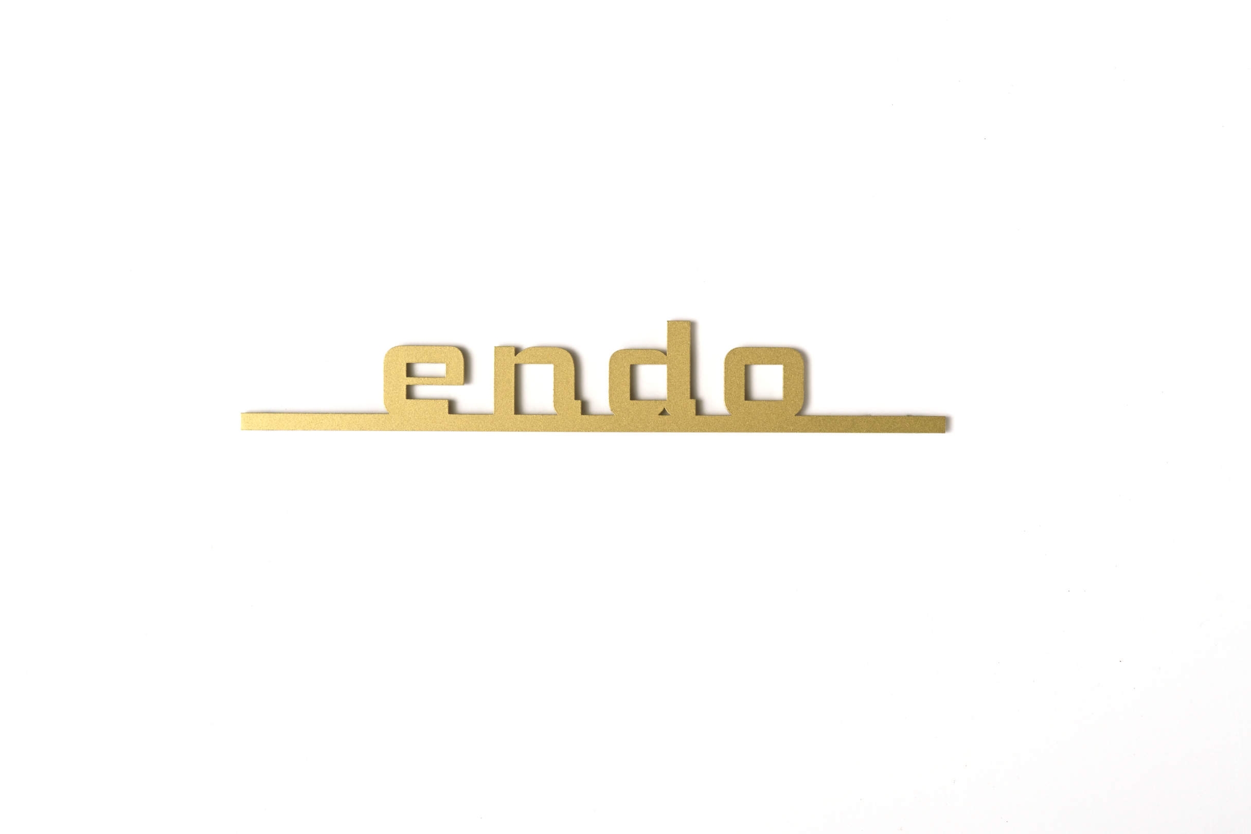 三協アルミ　モダン　おしゃれ　エクステリア　愛知・名古屋の外構専門店パートナーホームのエクステリア　製品一覧　切り文字（ステンレス）　EGD／使用体：綜藝体 KMG-CG-2＜壁付け・機能ポール用＞|パートナーホーム