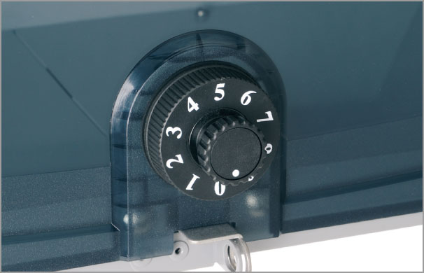 三協アルミ　モダン　おしゃれ　エクステリア　愛知・名古屋の外構専門店パートナーホームのエクステリア　製品一覧　ポスト機能ユニット　簡易錠（ダイヤル式） 簡易錠（ダイヤル式）を標準装備しています。 ※ダイヤルの数字はアラビア数字です。|パートナーホーム