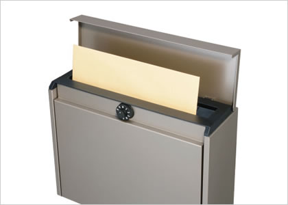 防犯性に配慮 盗難防止に効果がある分割フラップを採用しています 三協アルミ　モダン　おしゃれ　エクステリア　愛知・名古屋の外構専門店パートナーホームのエクステリア　製品一覧　ポスト　SMA型　|パートナーホーム