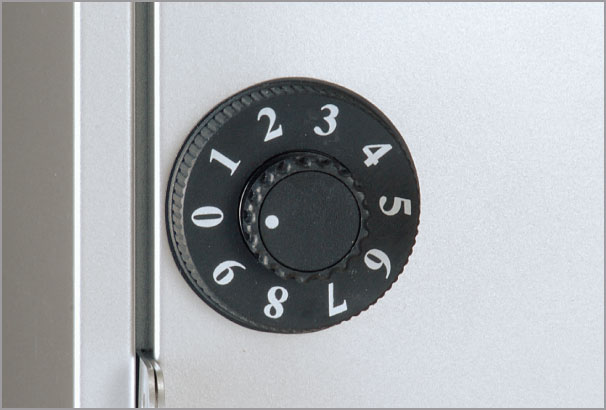 簡易錠（ダイヤル式）を標準装備 　三協アルミ　モダン　おしゃれ　エクステリア　愛知・名古屋の外構専門店パートナーホームのエクステリア　製品一覧　ポスト　KA型　STS-2N型　|パートナーホーム